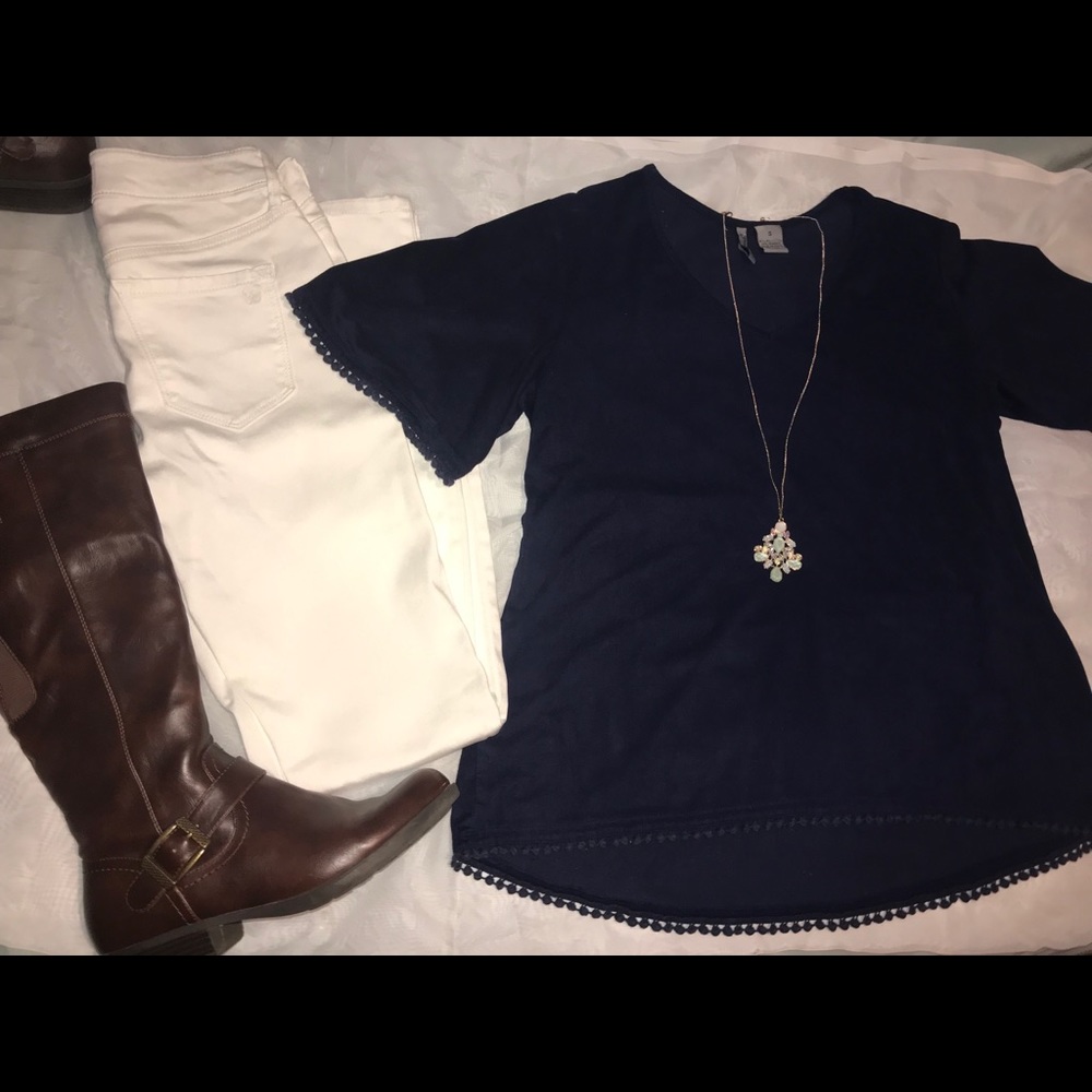 Navy blue tee